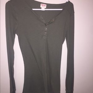 Army Green Long Sleeve Shirt!!